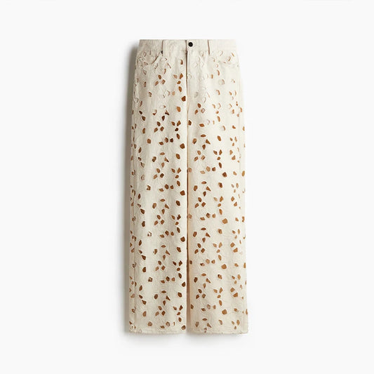 Elegante Hose mit filigraner Lochstickerei