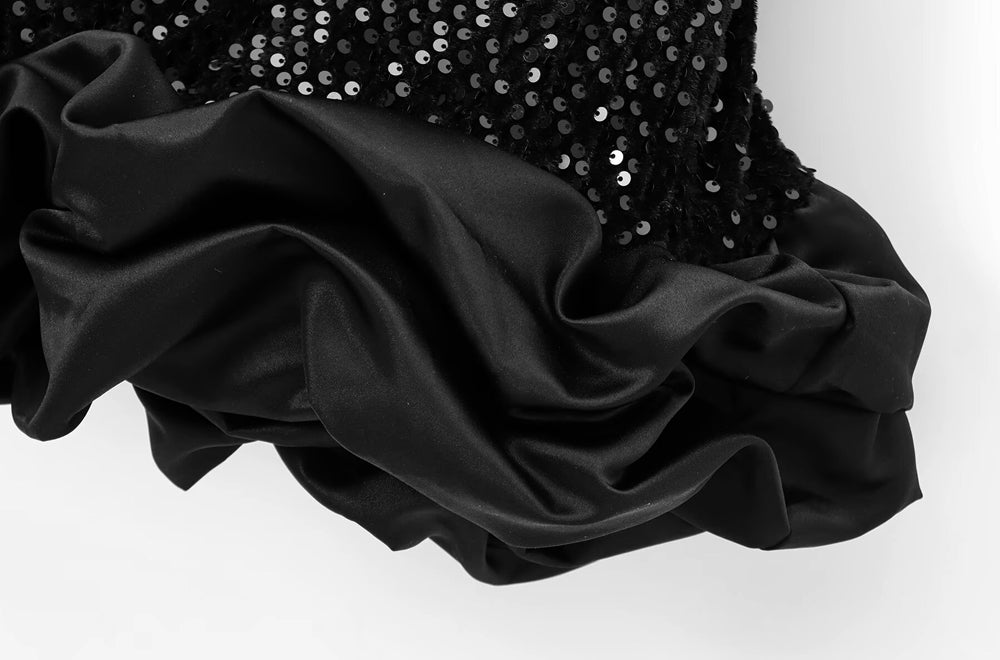 Pailletten-Kleid im Magersü-Stil