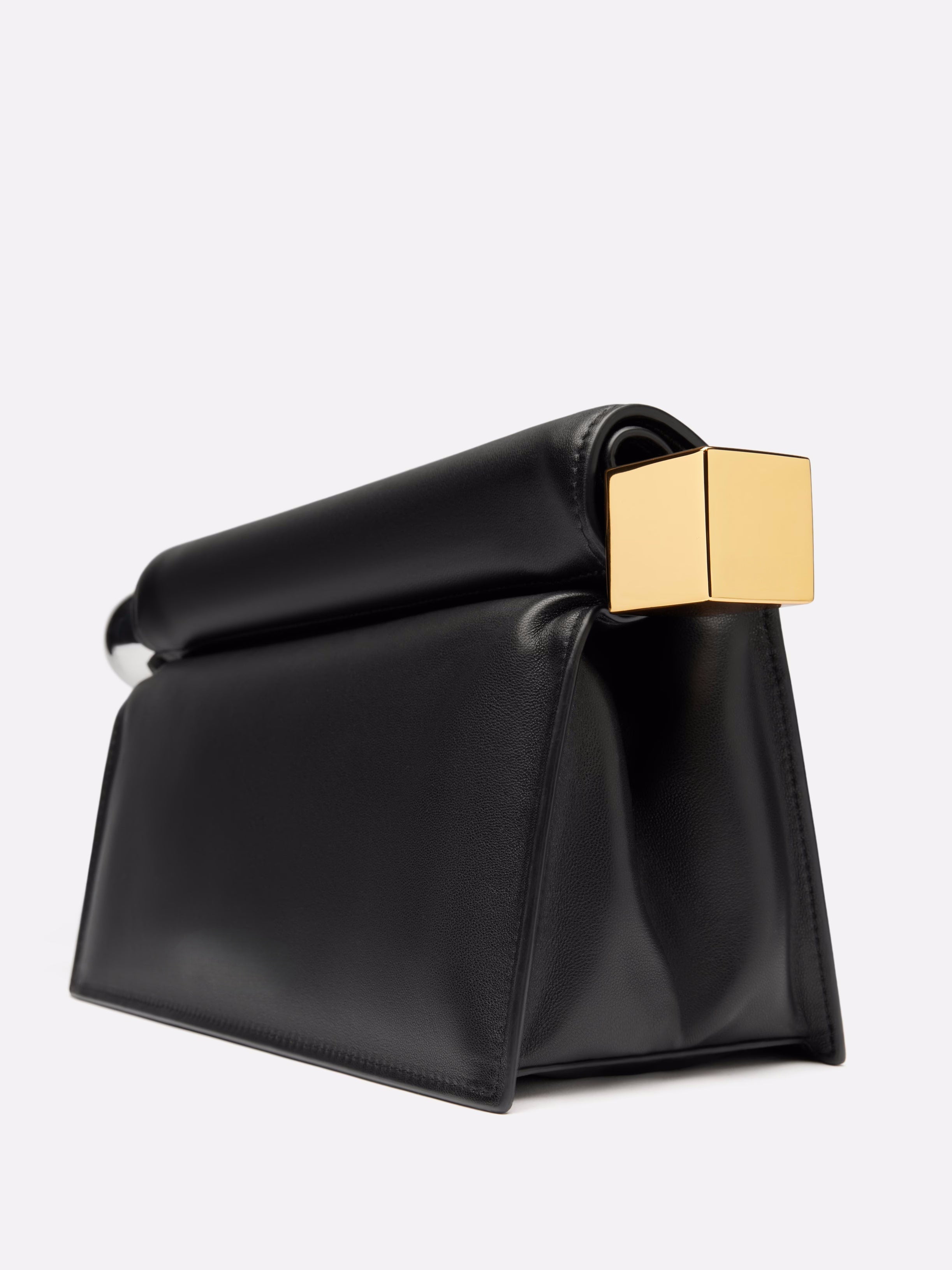 Edle Handtasche mit goldfarbenem Riegelverschluss – Weiche Clutch
