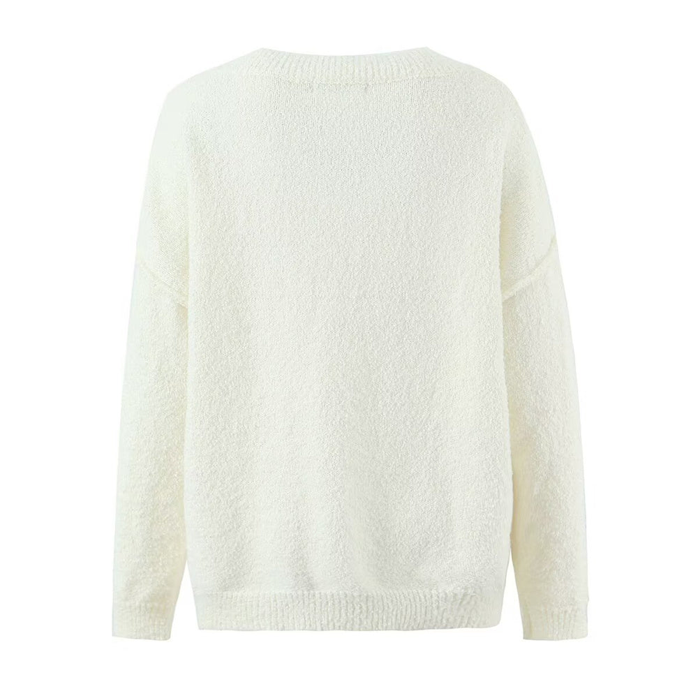 Kuscheliges Strick-Set mit V-Ausschnitt