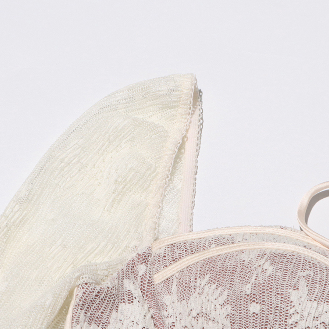 LaceWhisper - Weißes Spitzenkleid