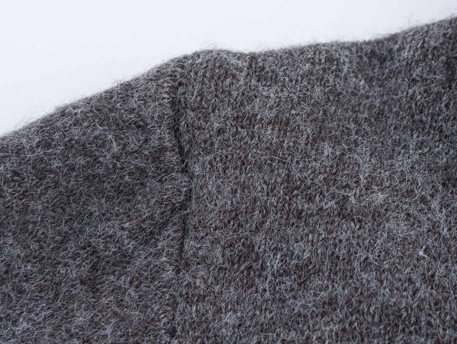 Luxuriöser Strickpullover mit halbem Reißverschluss – Pullover im Designer-Look