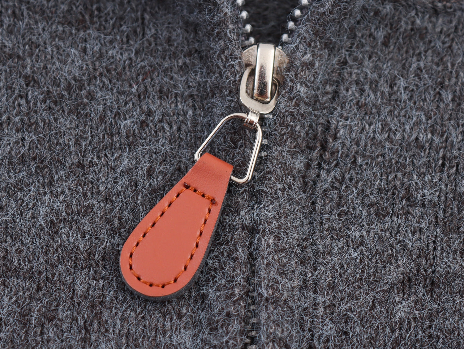 Luxuriöser Strickpullover mit halbem Reißverschluss – Pullover im Designer-Look