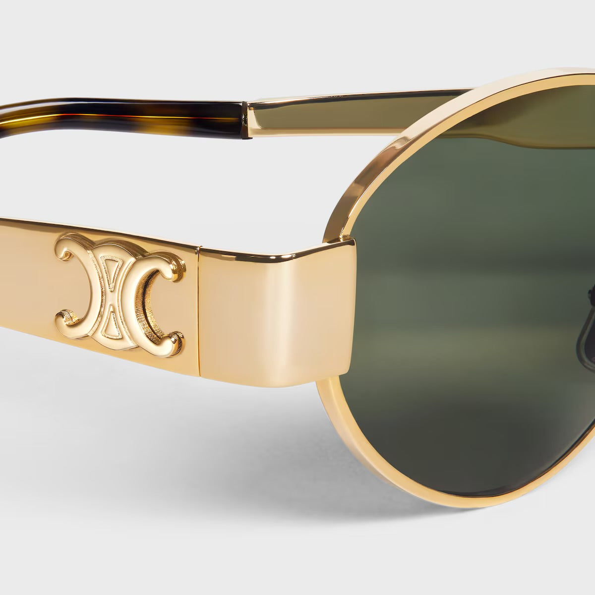Retro Luxe