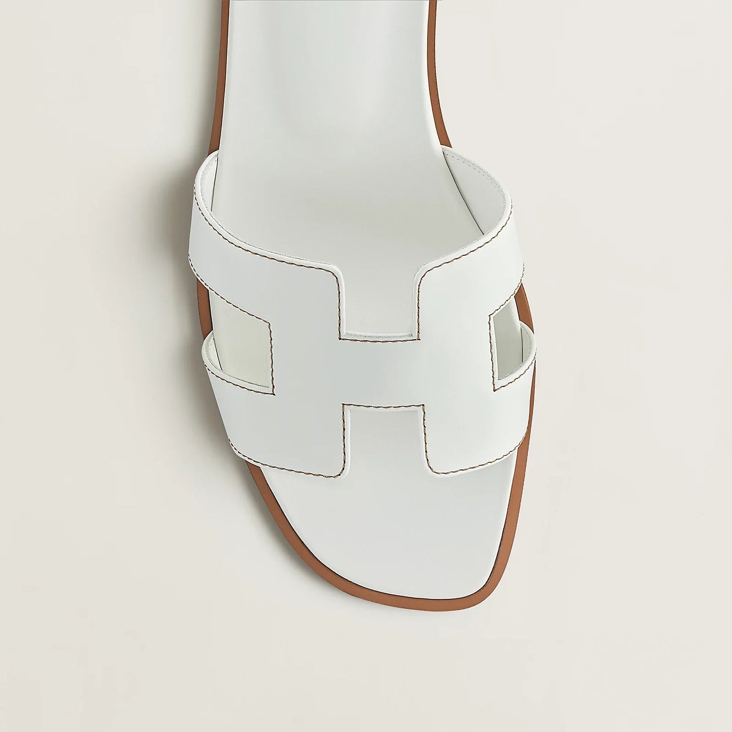 Klassische Leder-Slides Minimal Chic