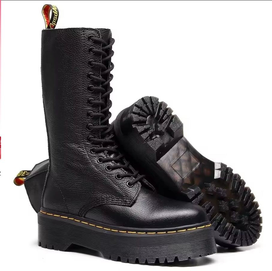 Docs hohe Stiefel